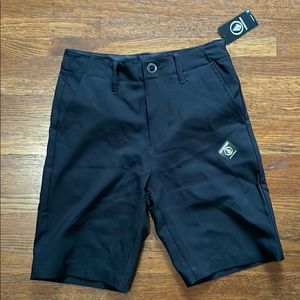 NWT Boys Volcom surf n Turf shorts black sz 10